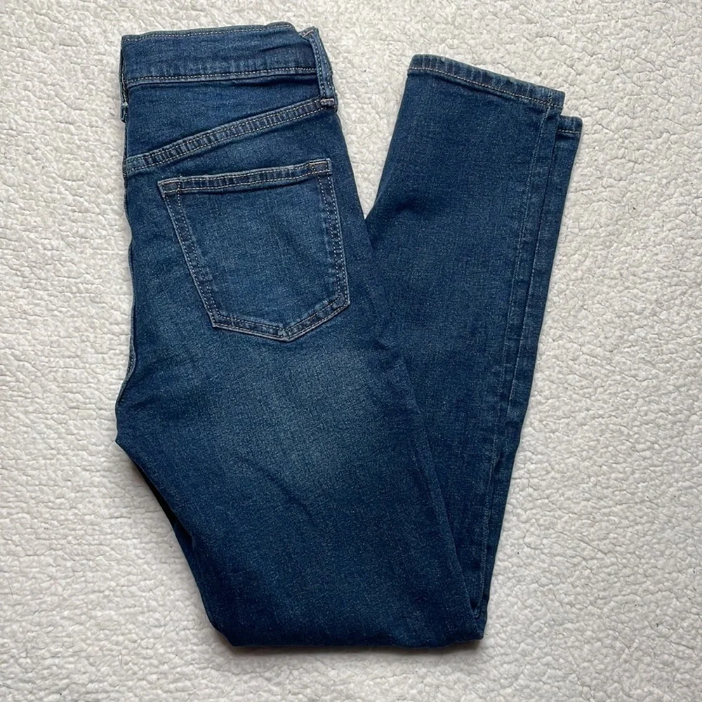 Old Navy Denim Jeans Dark Wash Original Taper Built in Flex Size 14